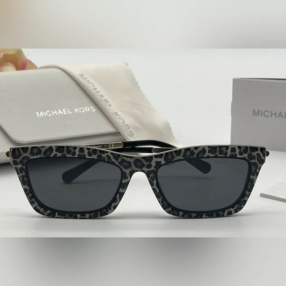 Michael Kors | Accessories | Michael Kors Leopard Print  display picture 1